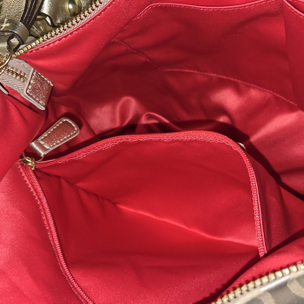 Coach Handbag - Picture 13 of 16